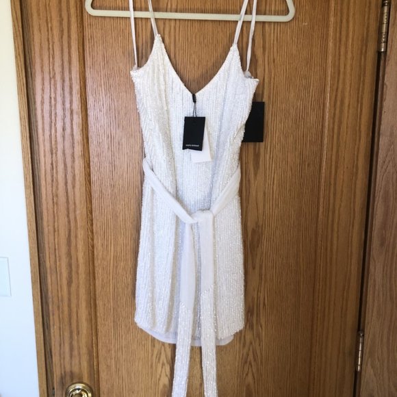 Retrofete Claire Sequin Dress 🤍🥂 NWT SIZE S - Picture 3 of 9